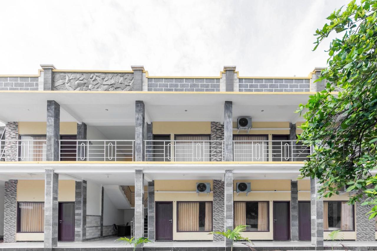 Oyo 3297 Bromo Residence Probolinggo Exterior photo